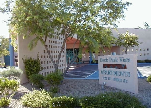 Deck Park Vista in Phoenix, AZ - Foto de edificio