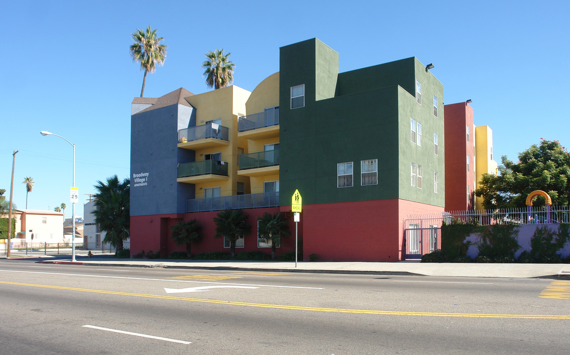 Broadway Village I Apartments in Los Angeles, CA - Building Photo