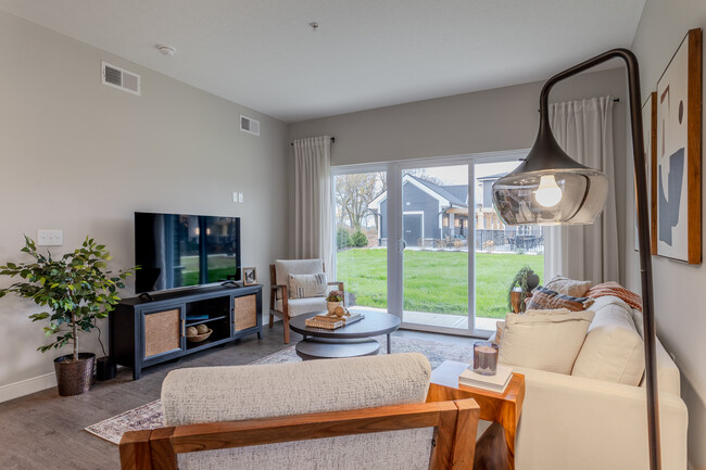 Buckstone Flats in Obetz, OH - Building Photo - Interior Photo