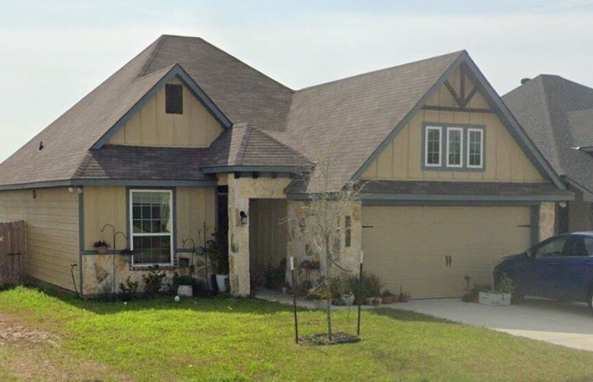 2006 Theresa Dr, Unit 3 in Bryan, TX - Building Photo