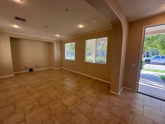 712 Nile River Dr in Oxnard, CA - Building Photo - Building Photo