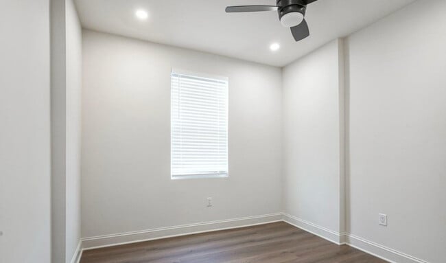 2031 S Cleveland St in Philadelphia, PA - Building Photo - Building Photo