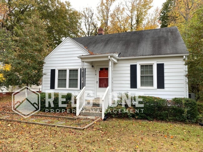 property at 219 W Summerbell Ave
