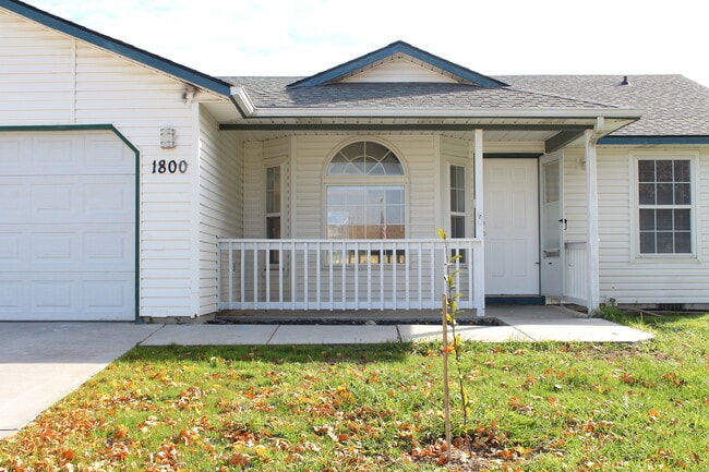 1800 Silver Dr in Nampa, ID - Building Photo - Building Photo