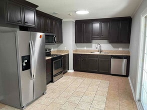 1206 Stephen Ln in Albany, GA - Foto de edificio - Building Photo