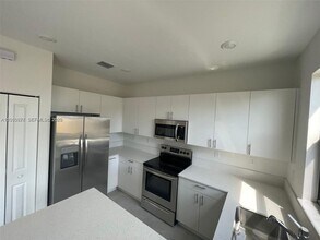 24641 SW 117 Path in Homestead, FL - Building Photo - Building Photo