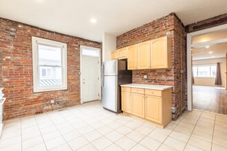 132 S 20th St in Pittsburgh, PA - Foto de edificio - Building Photo