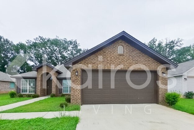 139 Hideaway Ln in Wetumpka, AL - Building Photo
