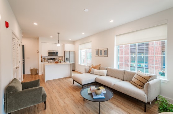2101 Washington Ave in Philadelphia, PA - Building Photo - Building Photo