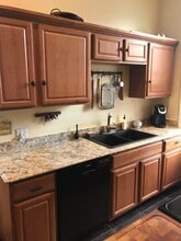 1033 Russell St, Unit Flr 1 in Covington, KY - Foto de edificio - Building Photo