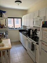 105 Longwood Ave, Unit 3 in Brookline, MA - Building Photo - Building Photo