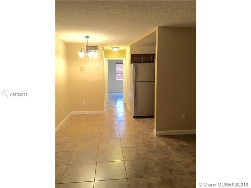 301 NW 177th St-Unit -123 in Miami, FL - Building Photo