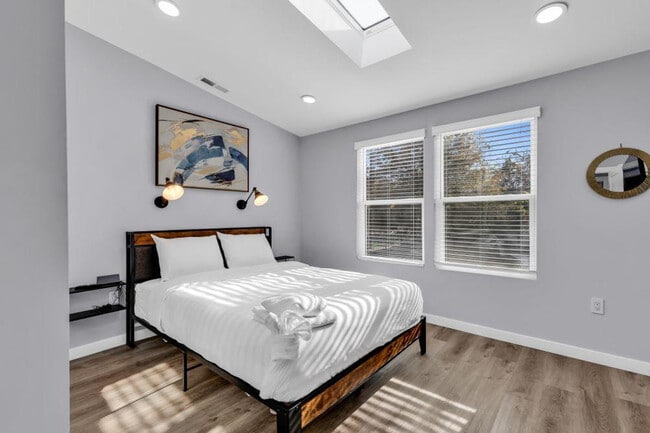830 Parkwood Ave in Charlotte, NC - Building Photo - Building Photo