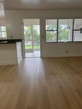 300 Layne Blvd, Unit 202 in Hallandale Beach, FL - Building Photo - Building Photo