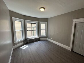 743 S 24th St in Milwaukee, WI - Building Photo - Building Photo