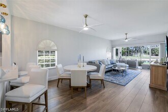 555 Augusta Blvd in Naples, FL - Building Photo - Building Photo