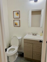 19620 Silver-Spring St in Southfield, MI - Foto de edificio - Building Photo