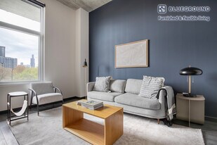 150 N Ashland Ave in Chicago, IL - Building Photo