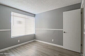 2413 W Hazelwood St-Unit -282 in Phoenix, AZ - Building Photo - Building Photo