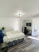 416 N Lee Ave in Fullerton, CA - Building Photo - Building Photo