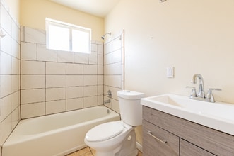 3308 Park Blvd, Unit 3308 in Chalmette, LA - Foto de edificio - Building Photo