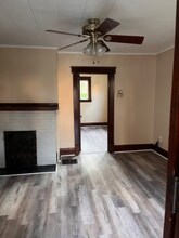 410 Cedar Ave-Unit -1 in Sharon, PA - Foto de edificio - Building Photo