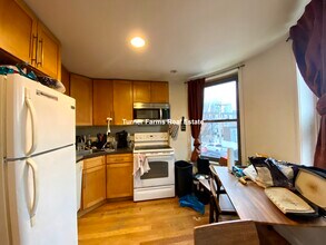 72 Roseclair St, Unit 2 in Boston, MA - Building Photo - Building Photo