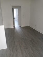 206 Elton St in Brooklyn, NY - Building Photo - Building Photo