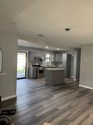 property at 6919 Biscayne Dr