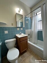 1148 Commonwealth Ave, Unit 18 in Boston, MA - Foto de edificio - Building Photo