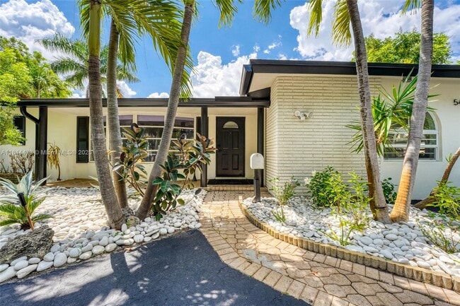 5451 NE 22nd Ave in Fort Lauderdale, FL - Building Photo - Building Photo