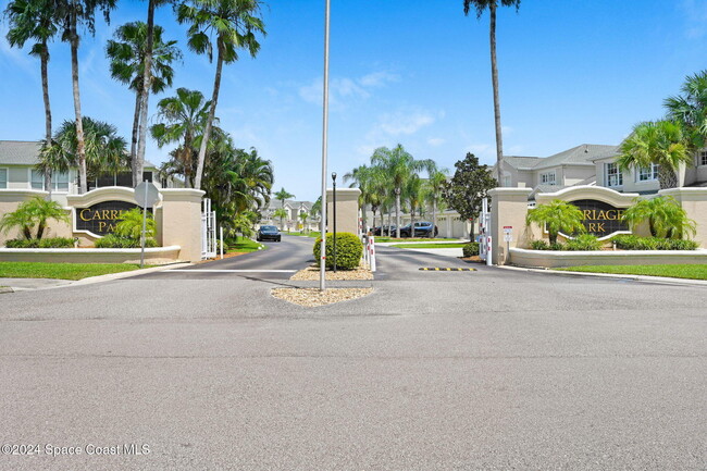 501 Trotter Ln-Unit -101 in Melbourne, FL - Foto de edificio - Building Photo