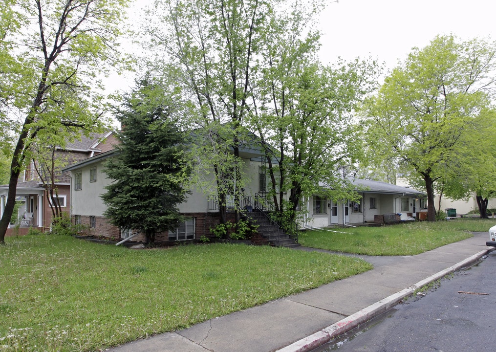 111 E Plum St in Fort Collins, CO - Foto de edificio