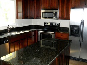 523 E 31st St in Savannah, GA - Building Photo - Building Photo