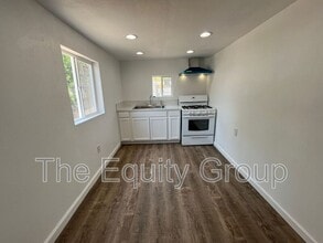 717 W Date Ave in Porterville, CA - Building Photo - Building Photo