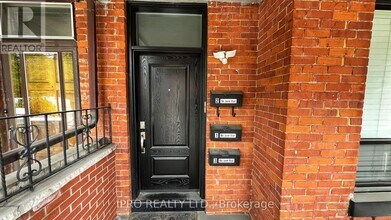 471-2-M471 Ossington Ave in Toronto, ON - Building Photo - Building Photo
