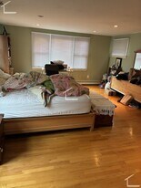 71 Fessenden St in Newton, MA - Building Photo