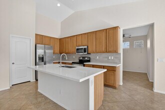 18711 E Raven Dr in Queen Creek, AZ - Building Photo - Building Photo