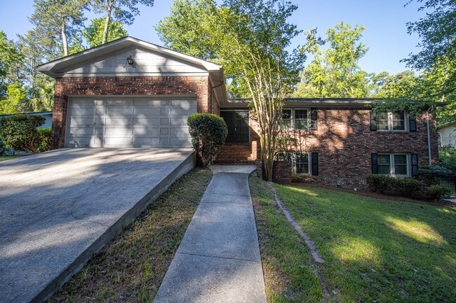 property at 1110 Slann Dr