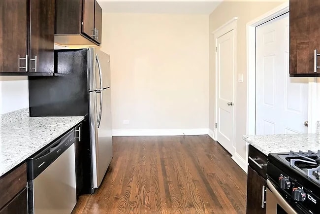 1437 W Carmen Ave, Unit F1 in Chicago, IL - Building Photo - Building Photo