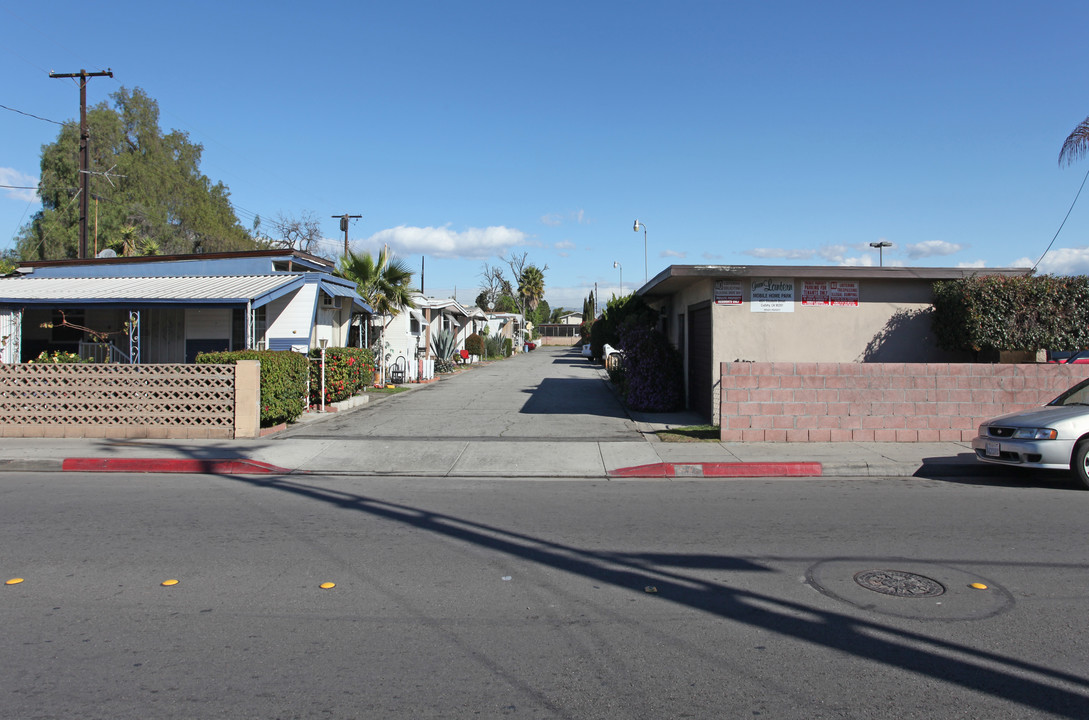 Green Lantern Mobile Home Park in Cudahy, CA - Building Photo