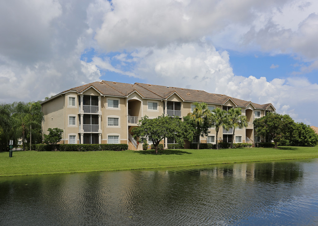 San Michele Andros Isles | West Palm Beach, FL Apartments