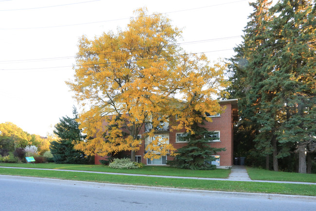 191 Morgan Ave in Kitchener, ON - Building Photo - Building Photo