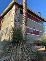 3210 Ellsworth St . Your 2 bedrooms Awaits! in Los Angeles, CA - Building Photo