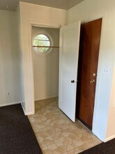 1075 N Folsom St in Coquille, OR - Building Photo - Building Photo