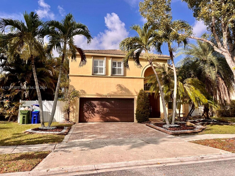 1540 SW 171st Terrace in Pembroke Pines, FL - Building Photo