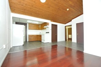 582 S Main St in Phillipsburg, NJ - Foto de edificio - Building Photo