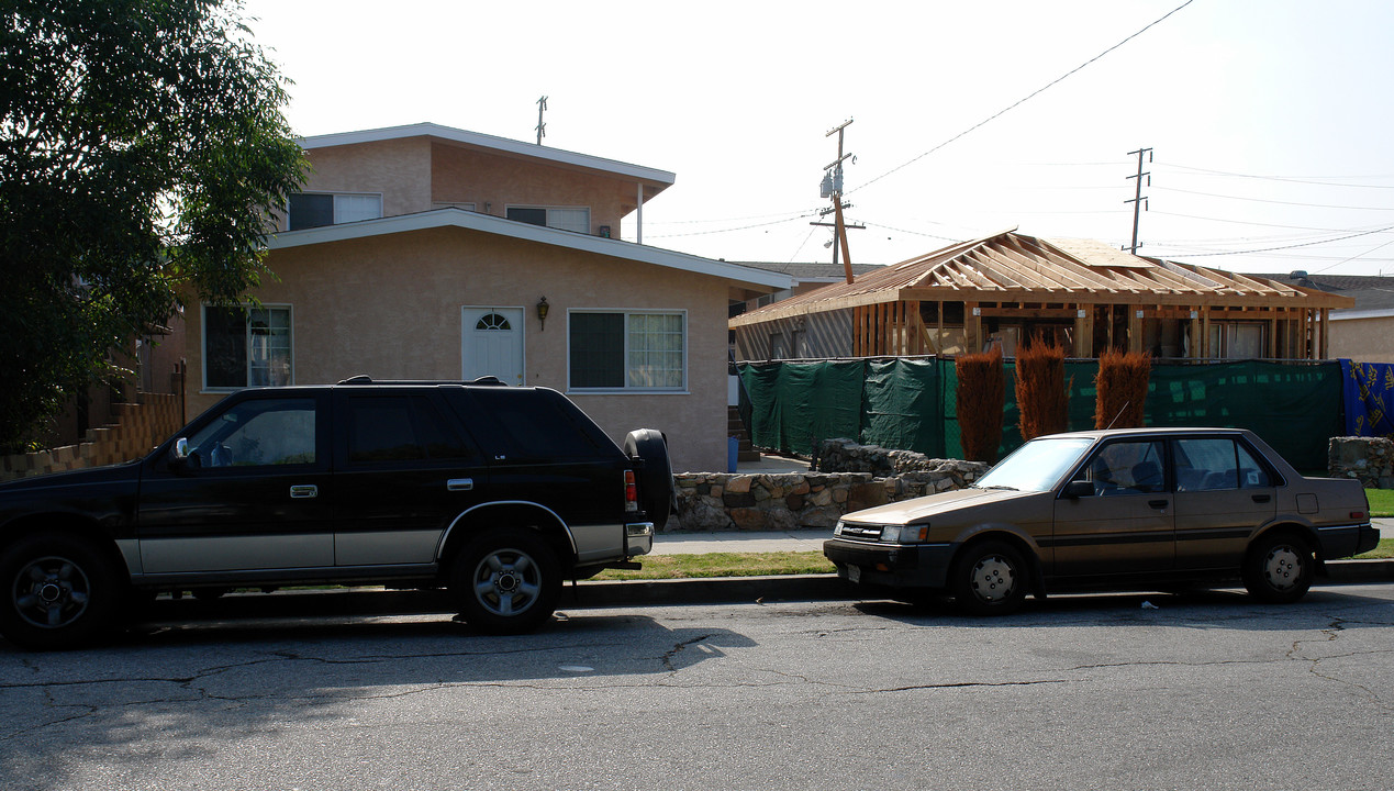 12444 York Ave in Hawthorne, CA - Building Photo