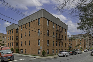 44-56 Parkway N in Yonkers, NY - Building Photo
