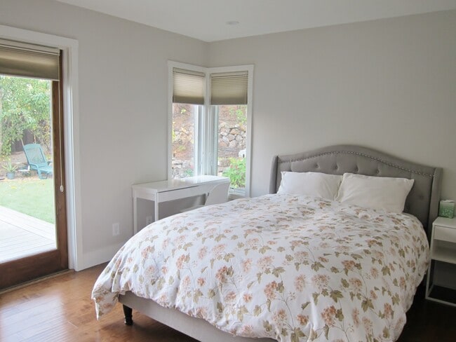 property at 915 Helen Dr